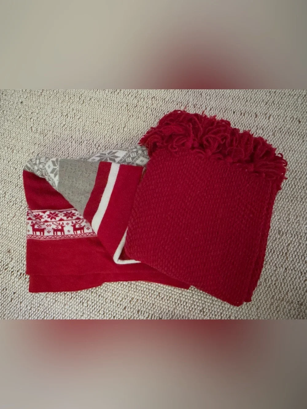 Red Knitted Throw Blankets
